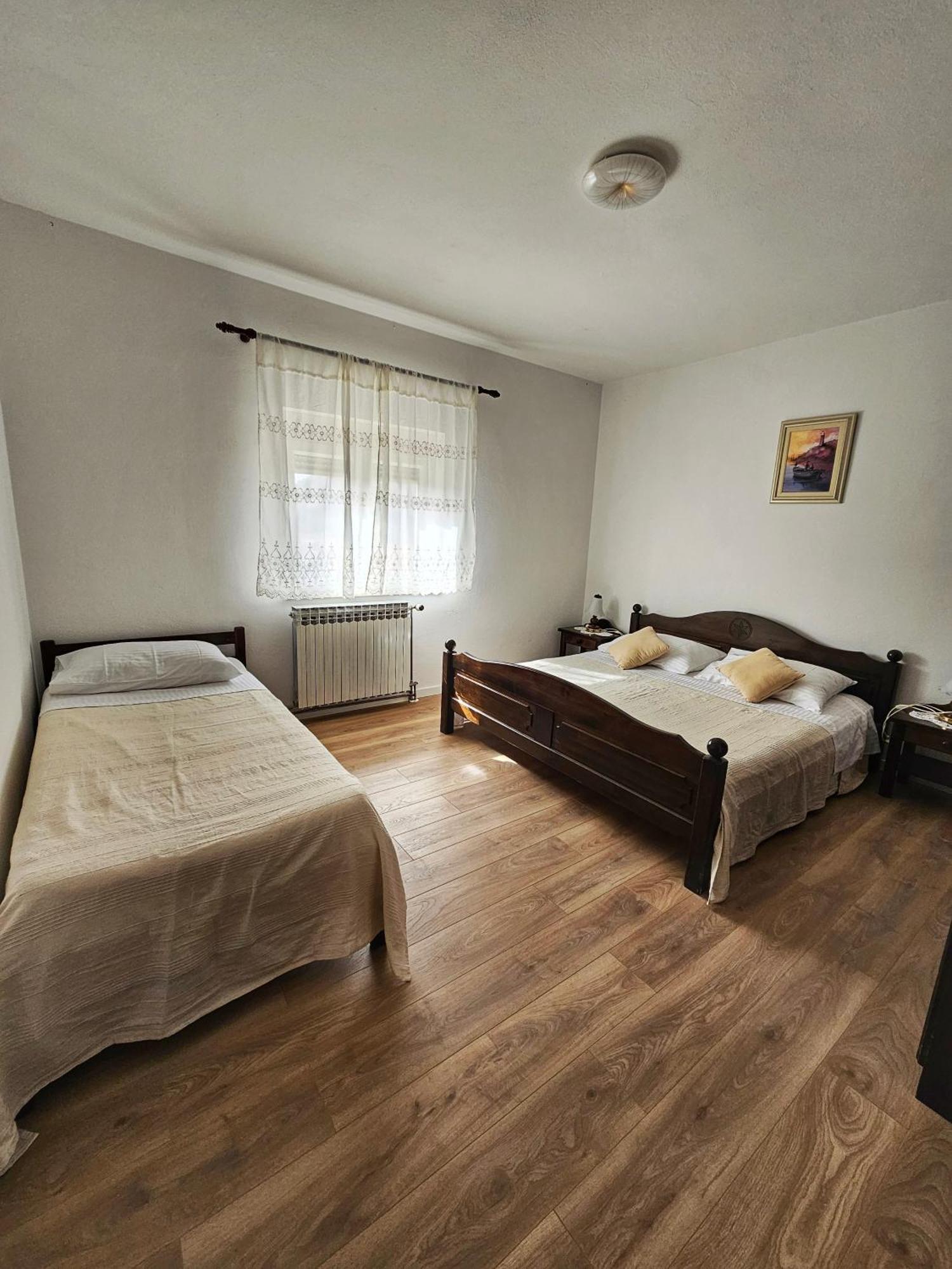 Apartments Plejic Сегет-Враниця Екстер'єр фото